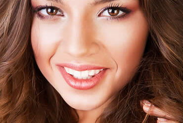 Make Your Smile Over with Dental Veneers